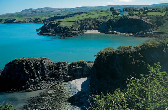 The view across Cwm-yr-Eglwys bay Walk 17 Like the Finisterre of Galicia and - photo 7