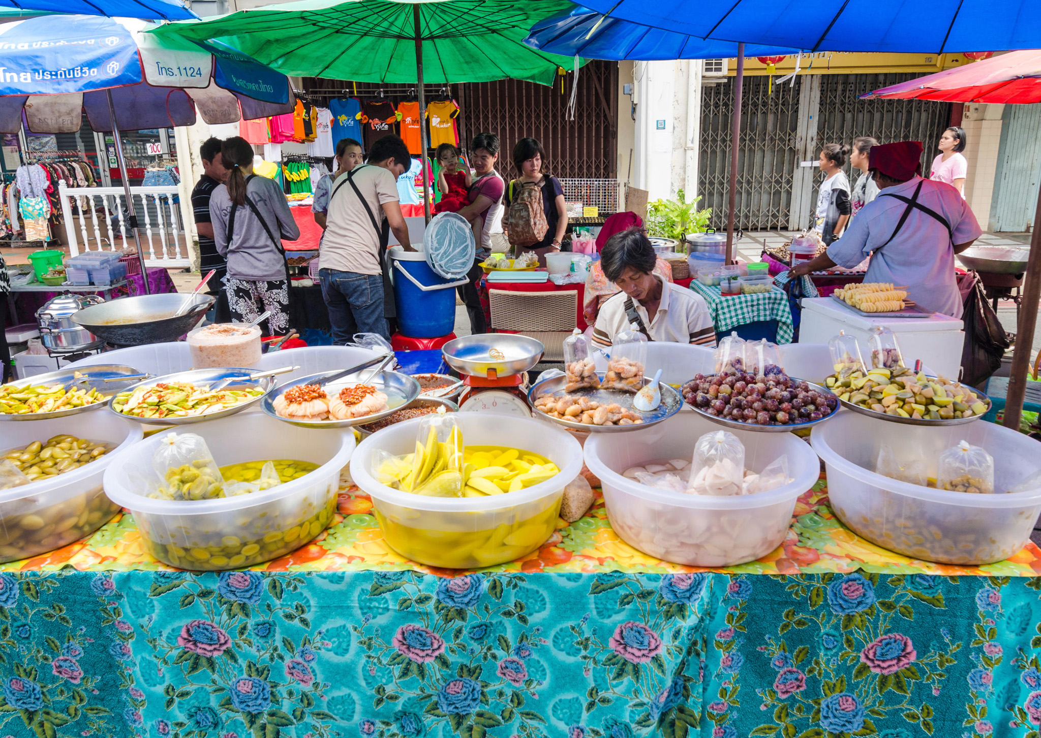 Food stalls at the Sunday Walking Street Market 3 Naka Weekend Market - photo 19