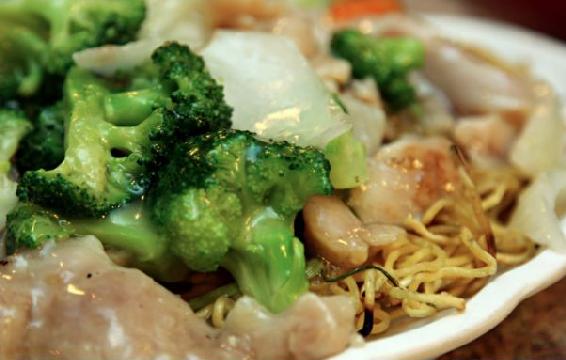 This recipe is one of the tastiest ways to eat chow mein noodles that I have - photo 3