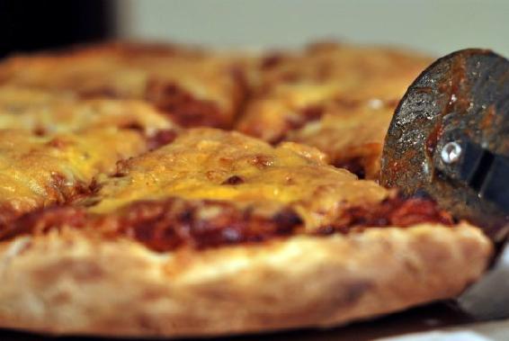 This is the perfect pizza dish to make during your next football watching - photo 6