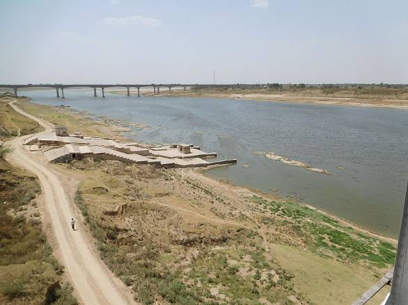 Yamuna River near Kalpi a town and a municipal board in Jalaun district in - photo 10