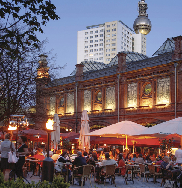 Hackescher markt When to visit Berlin is a great city to visit at any time of - photo 4