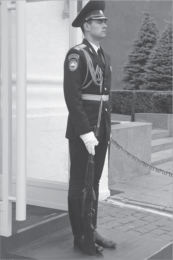 The guard outside of the Kremlin with his SKS Yep an SKS because an AK - photo 4