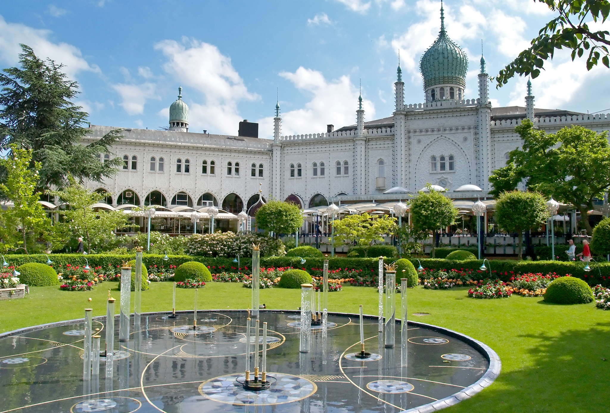 Tivoli Gardens has manicured lawns flowers and fountains Top 10 - photo 6