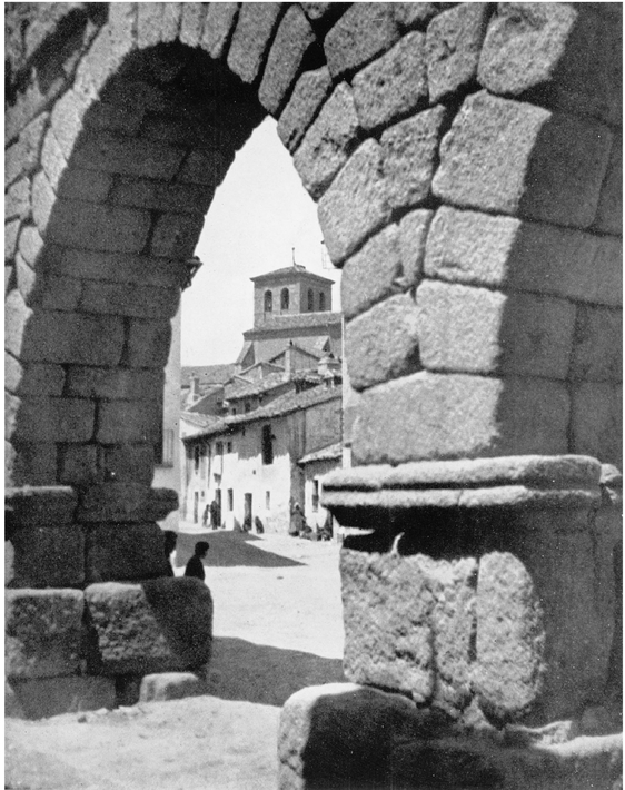 SEGOVIA SPAINDETAIL OF ROMAN AQUEDUCT98 AD PHOTO BY LOUIS LA BEAUME GREAT - photo 3