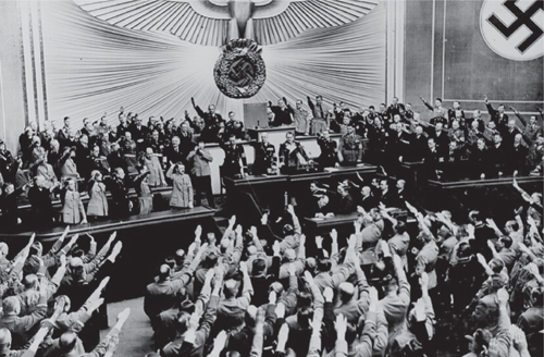 Hitler receives an enthusiastic ovation at the Reichstag after forcing Austria - photo 18
