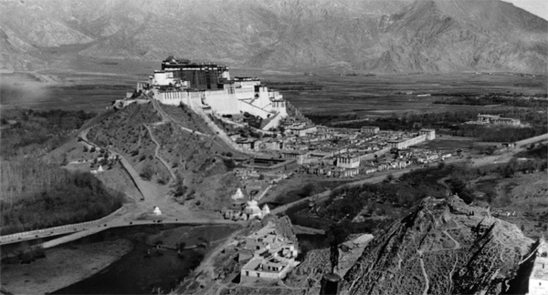 Panorama of Lhasa in 1942 with the Potala Palace at the upper left by Demo - photo 1