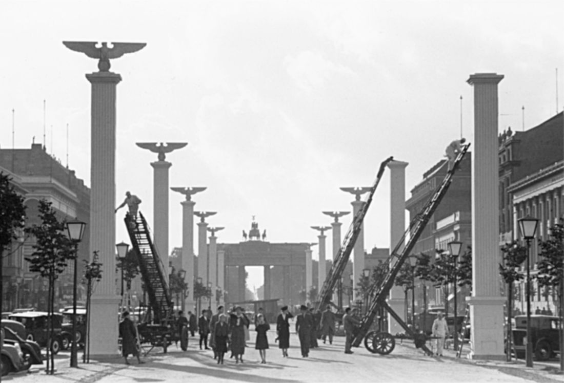 3 The Nazis staged Mussolinis September 1937 visit to Germany as a performance - photo 4