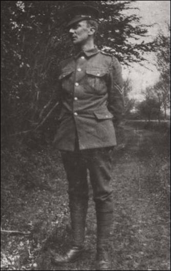 Thomas in uniform 1916 UP IN THE WIND I could wring the old things - photo 16