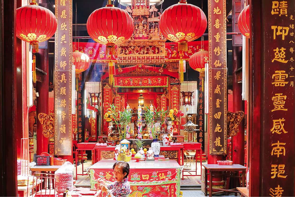 Top Attraction 6 Shutterstock Sin Sze Si Ya Temple An important Taoist temple - photo 10