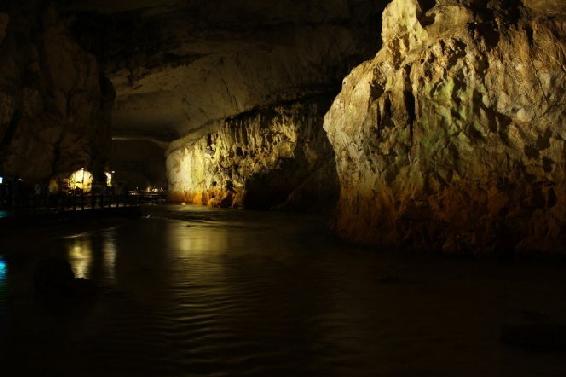 Not far into the cave the path divides off into the main route and the - photo 4