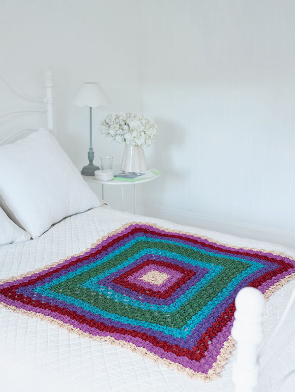 MODERN Crocheted AFGHANS THROWS PILLOWS 35 colorful cozy and - photo 3