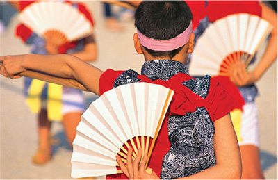 A traditional dance with sensu folding fans at Heian Shrine A Gion Festival - photo 13