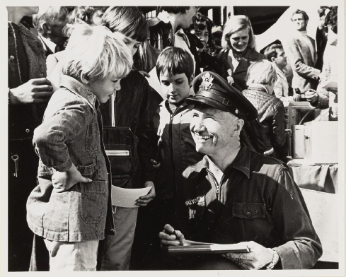 In 1977 I was invited back to Berlin to participate in a Tempelhof open house - photo 4