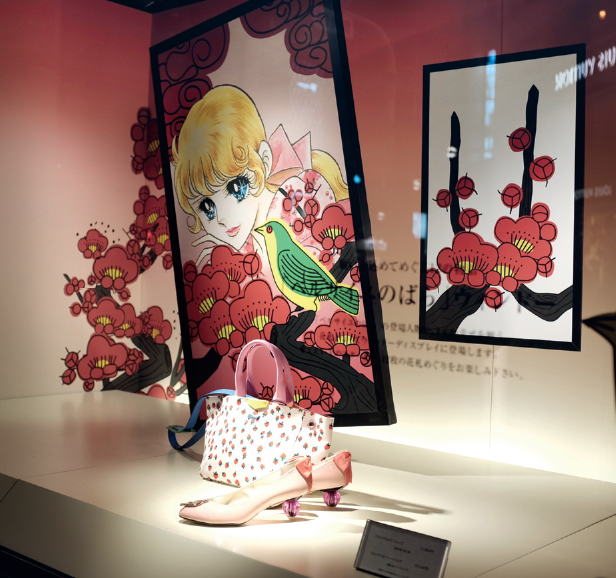 POSH DEPARTMENT STORE WINDOWS MANGA AND ANIME CHARACTERS CAN BE FOUND - photo 5