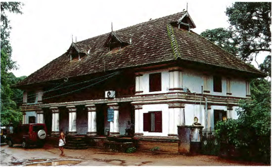 Kerala houses are constructed on fairly high stone plinths to prevent rainwater - photo 4