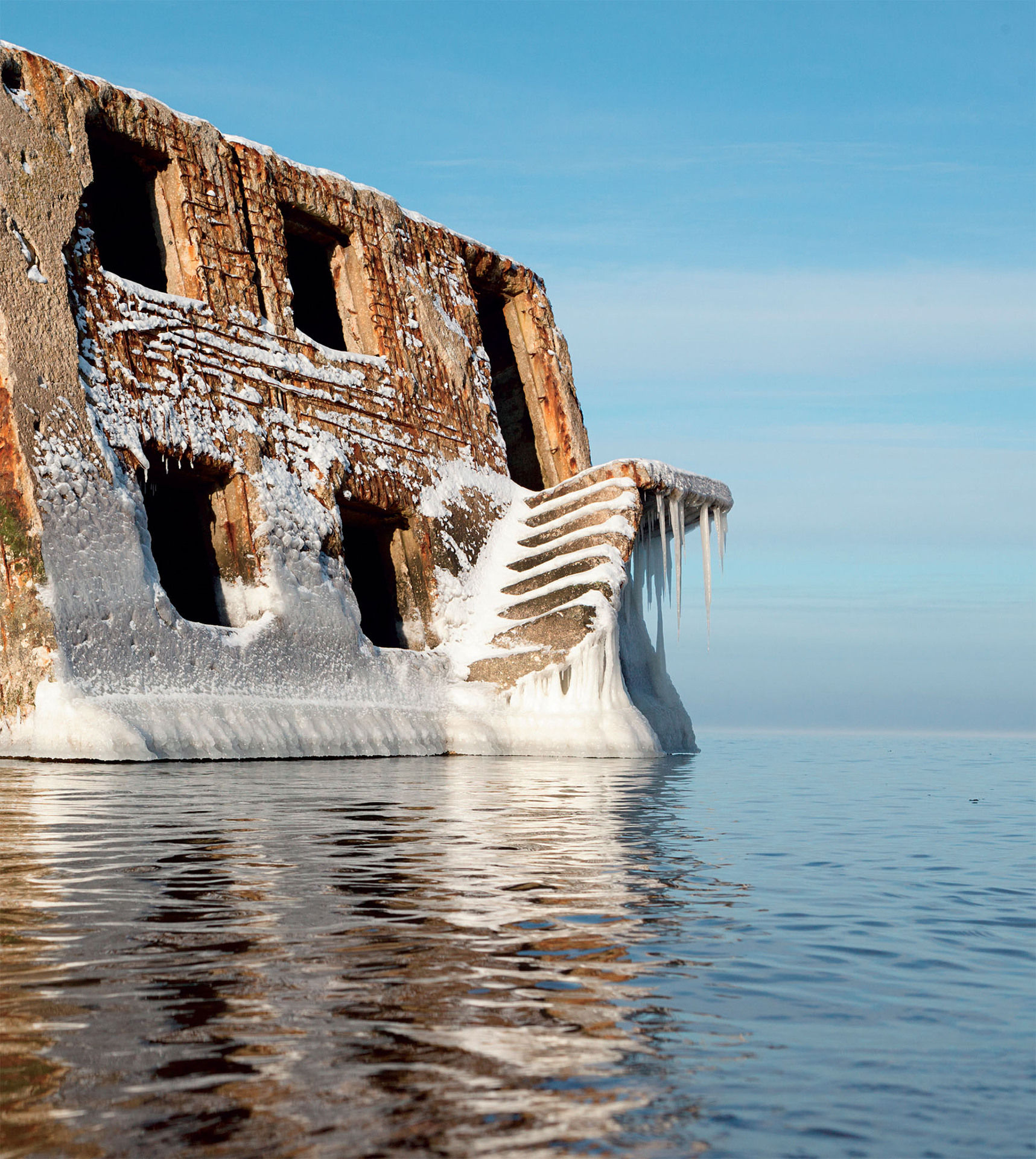 Abandoned The Most Beautiful and Forgotten Places from Around the World - photo 22