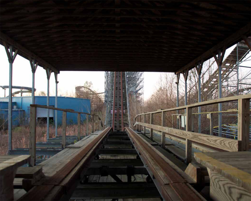 Abandoned Hauntingly Beautiful Deserted Theme Parks - photo 6