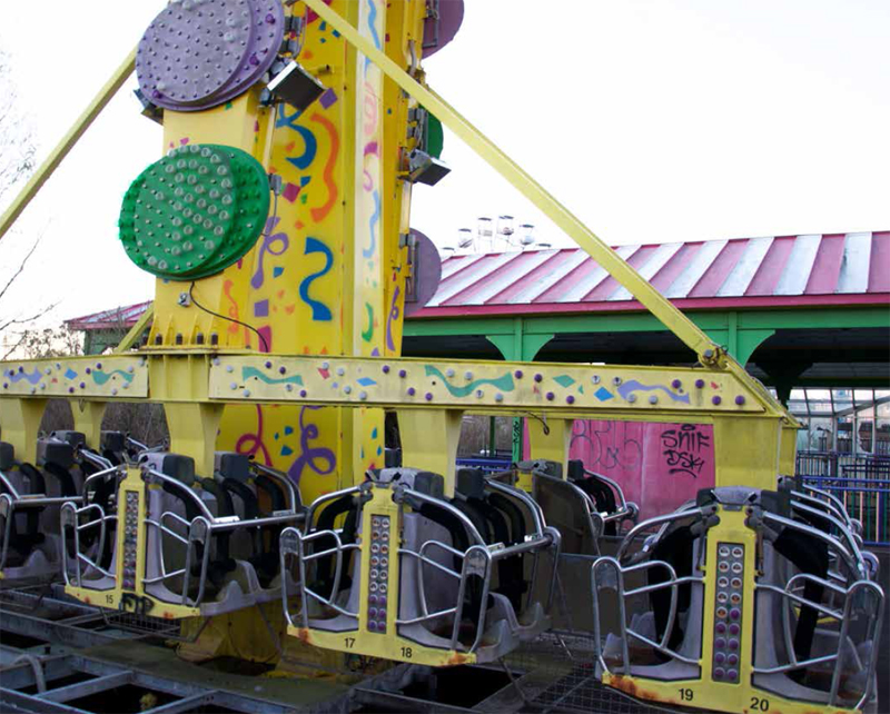 Abandoned Hauntingly Beautiful Deserted Theme Parks - photo 10