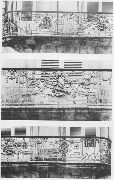 Bordeaux Different motifs on a balcony at 45 Cours du Pav des Chartrons - photo 24