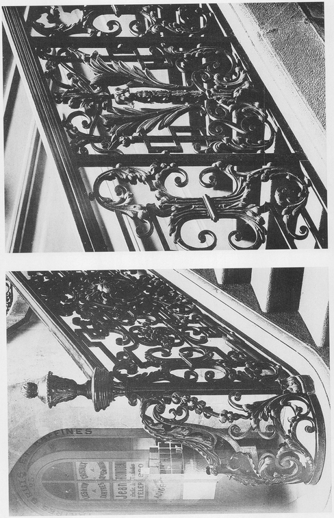 Bordeaux Bourse townhouse foot of staircase and detail of banister - photo 27