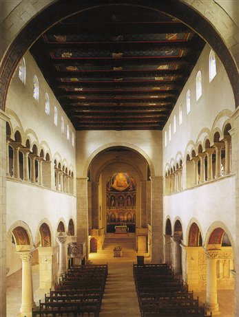 Eastern view of nave Church of St Cyriacus Gernrode Germany 959-1000 - photo 5