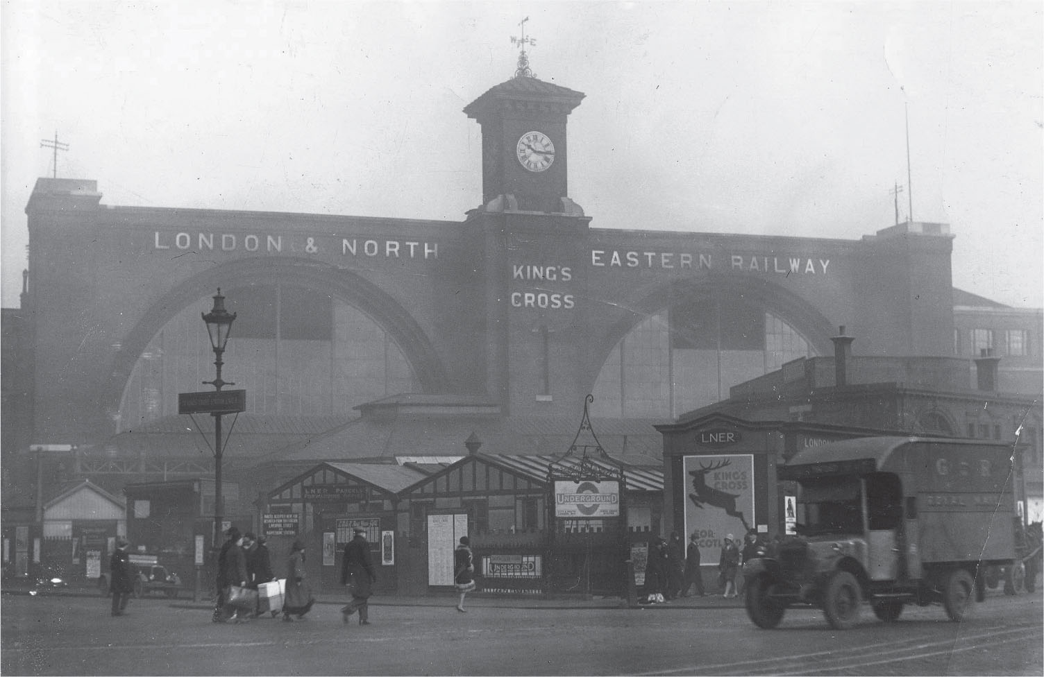 The great gateway to the East Coast Main Line the frontage of Kings Cross - photo 5