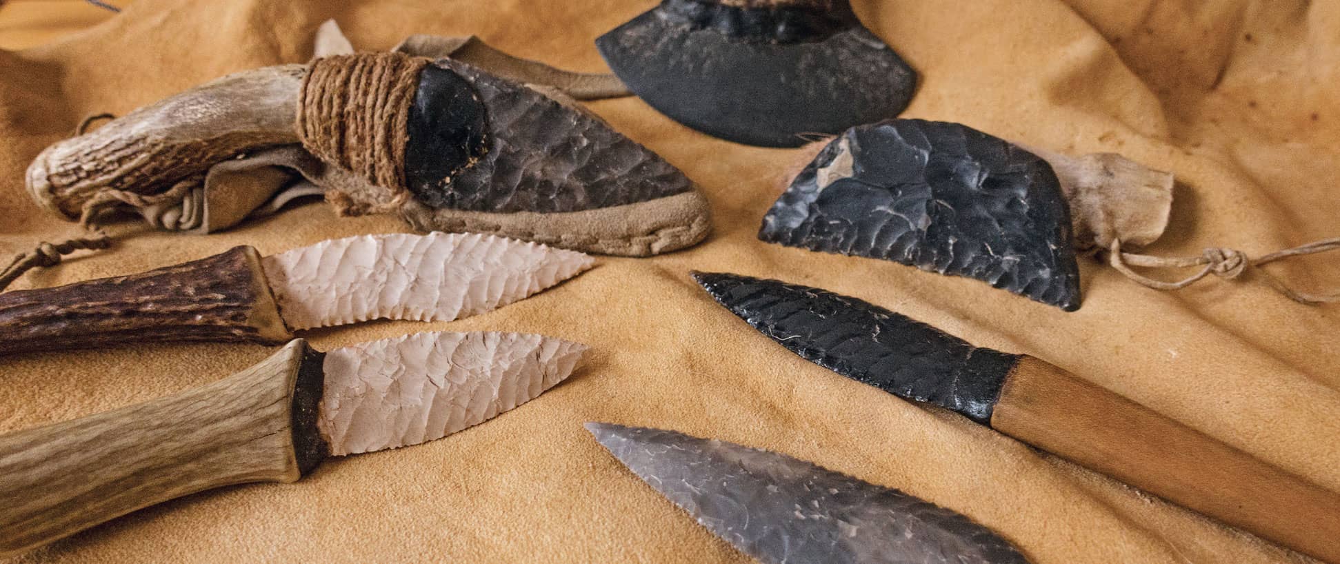 A COLLECTION OF FLINTKNAPPED TOOLS CRAFTED BY BRAD SALON WHILE INCREDIBLY - photo 4