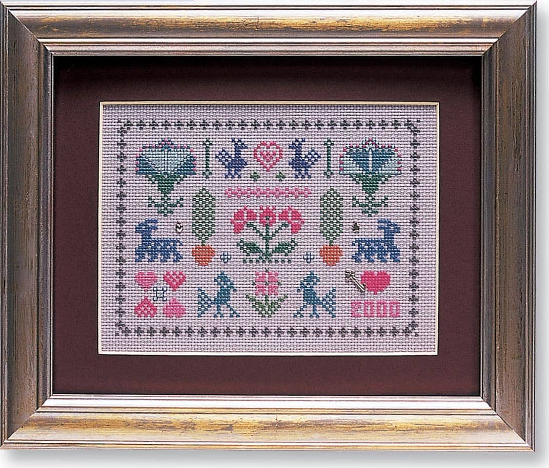 SMALL MOTIF SAMPLER T OM P UDDING D ESIGNS A selection of traditional sampler - photo 7