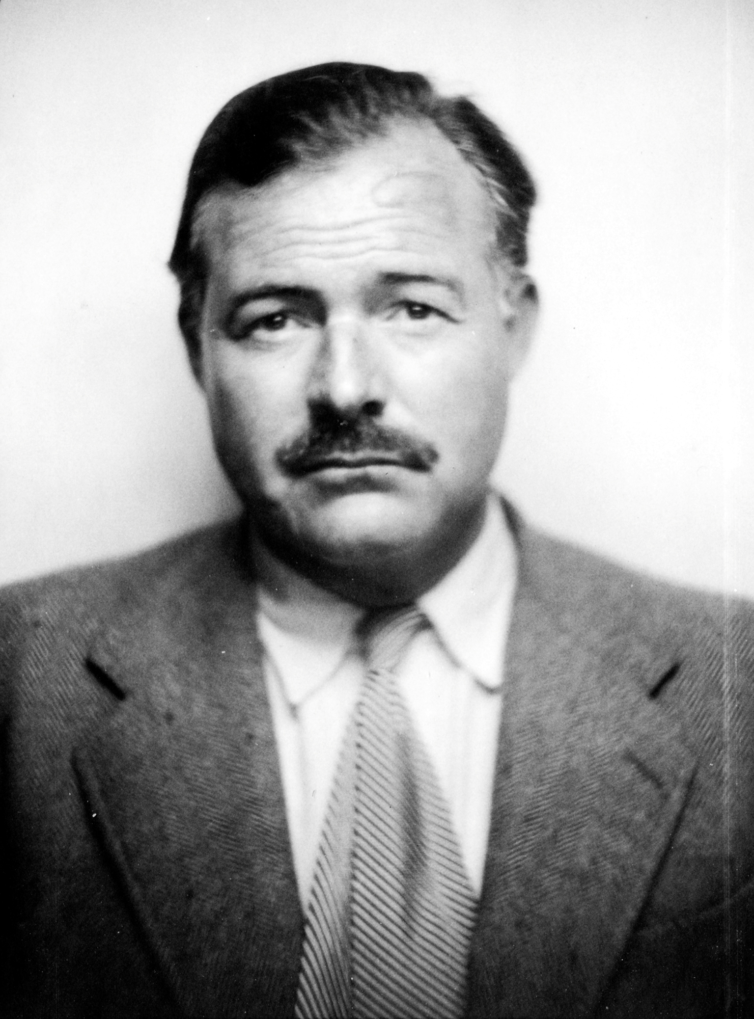 ERNEST HEMINGWAY PORTRAIT PHOTOGRAPH IN HEMINGWAY COLLECTION JOHN F KENNEDY - photo 8