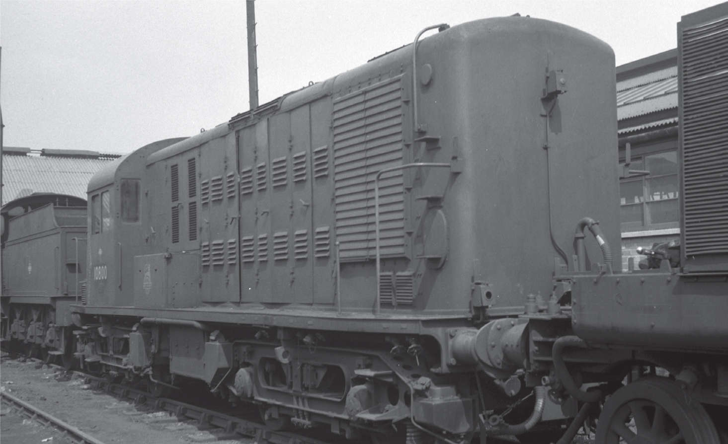Ordered by the LMS no 10800 first appeared in 1950 Later rebuilt by Brush - photo 11