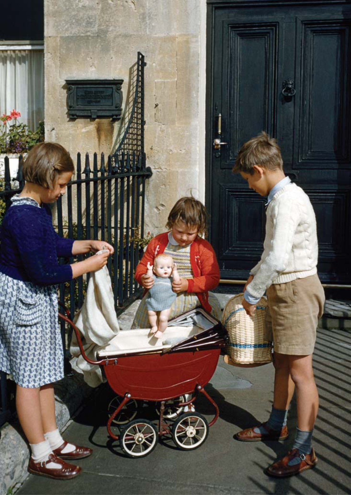 Children playing outside a house in Royal Crescent Bath c 1955 FAMILY LIFE - photo 6