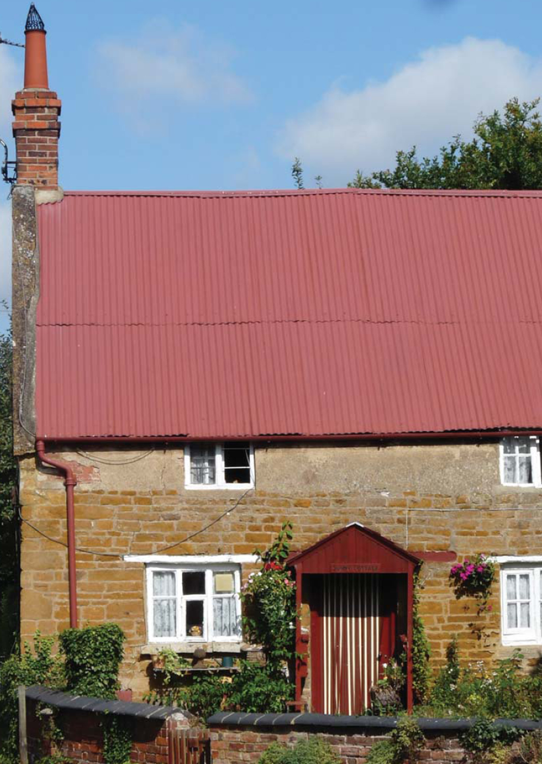 A Leicestershire cottage roofed with corrugated iron Thanks to its lower - photo 4