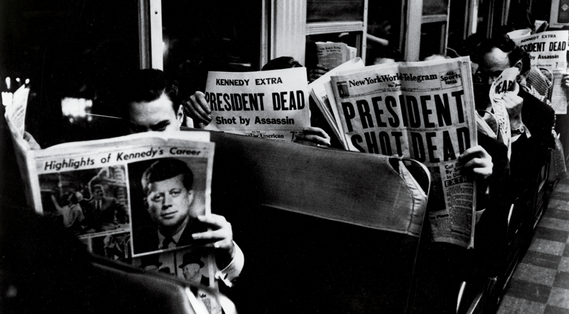 TRAGIC NEWS On the afternoon of Nov 22 1963 LIFE photographer Carl Mydans - photo 5