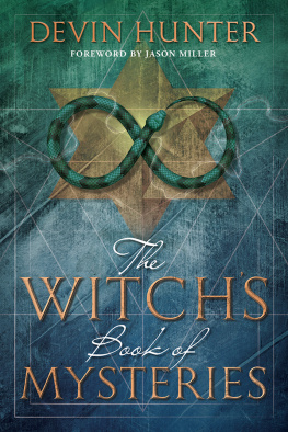 Devin Hunter The Witch’s Book of Mysteries