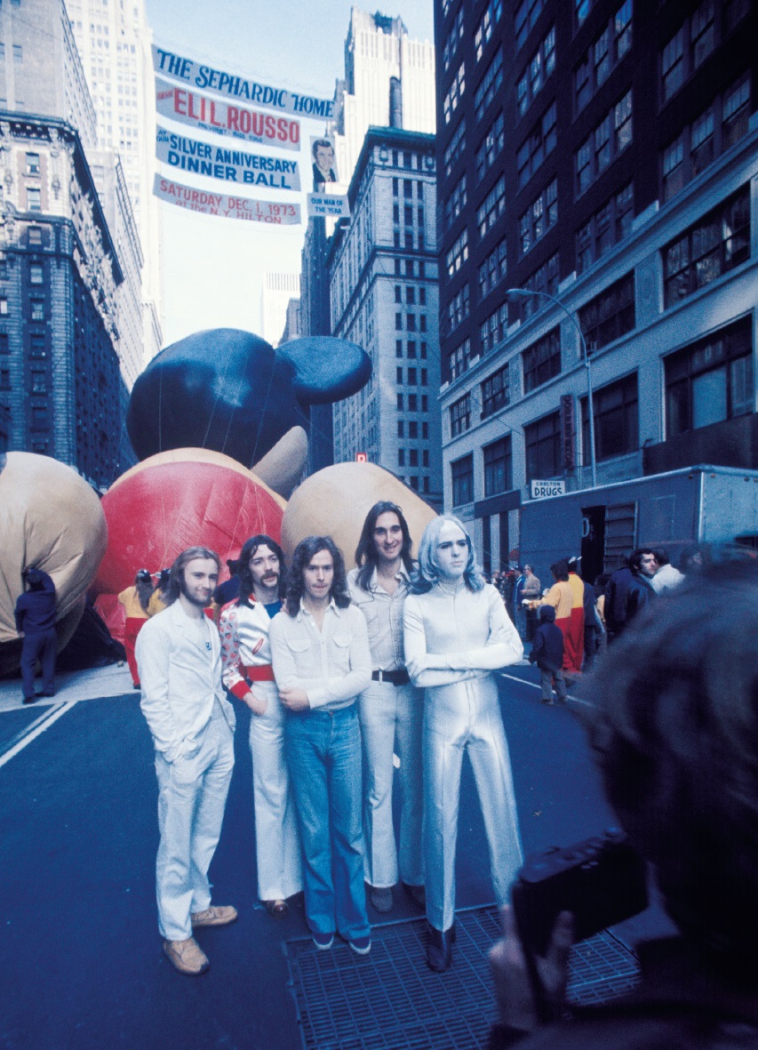 The Broadway Melody of 1973 Ahead of their Felt Forum concert that night the - photo 19