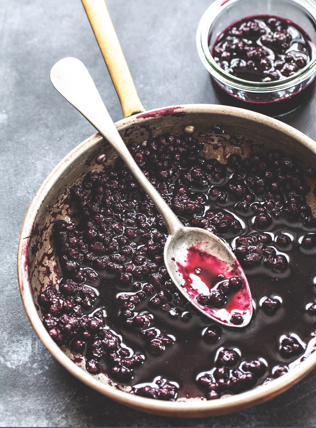 Maine Wild Blueberry Lemon Sauce Makes 2 cups This sauce of fresh or frozen - photo 2