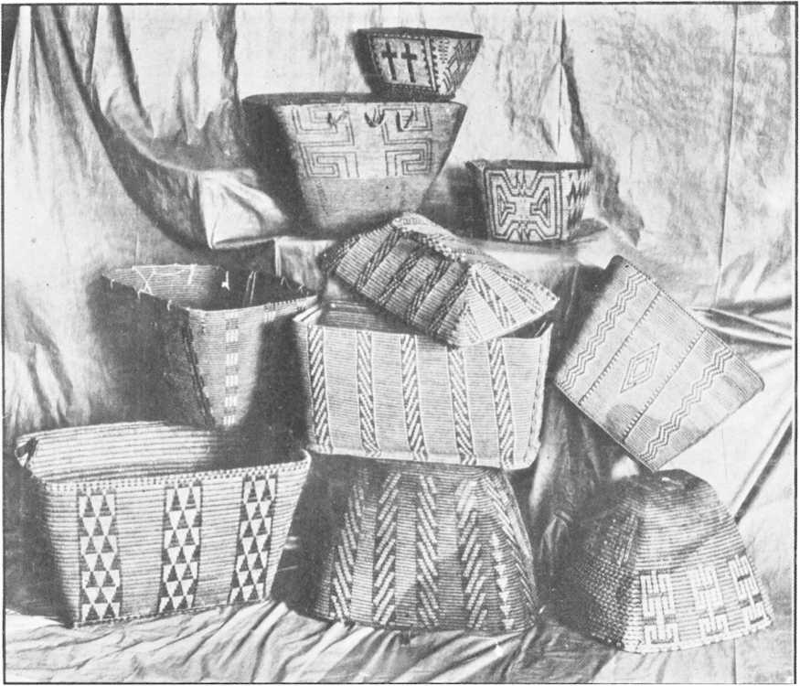 A Collection of Baskets From British Columbia Yokut Basket With - photo 3