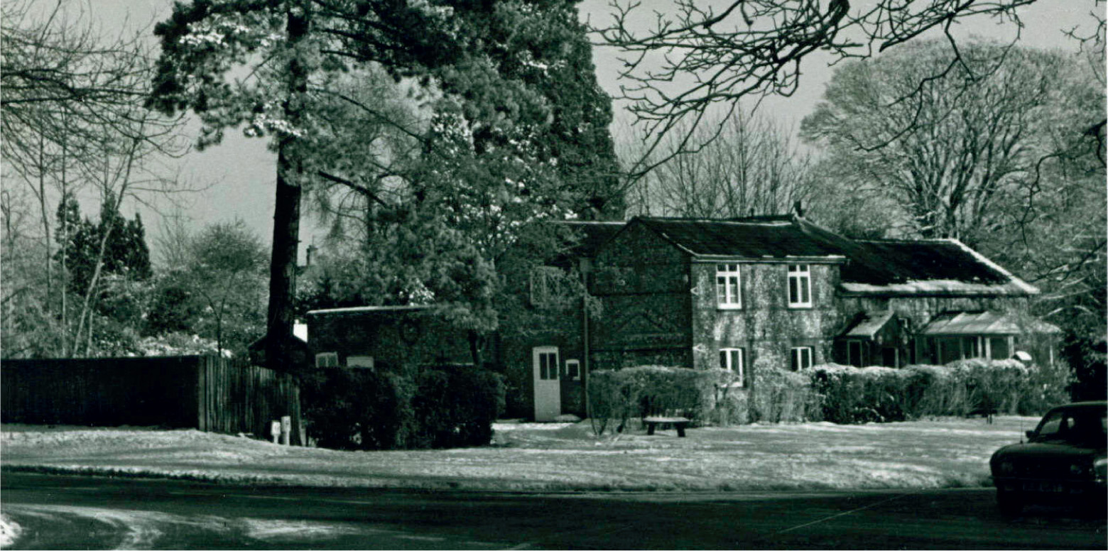 22 The Old Schoolhouse in Chesham Bois was a much larger version of our first - photo 23