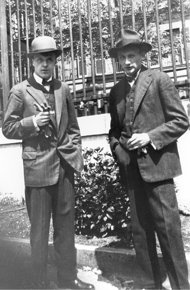 Joseph Roth with Bernard von Brentano in the Jardin du Luxembourg Paris - photo 14