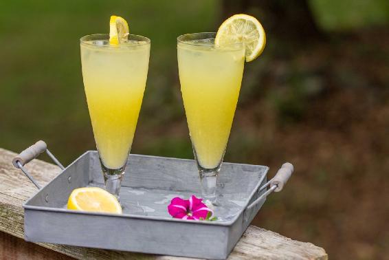 Mango lemonade martini is very good to taste and highly refreshingPreparation - photo 8