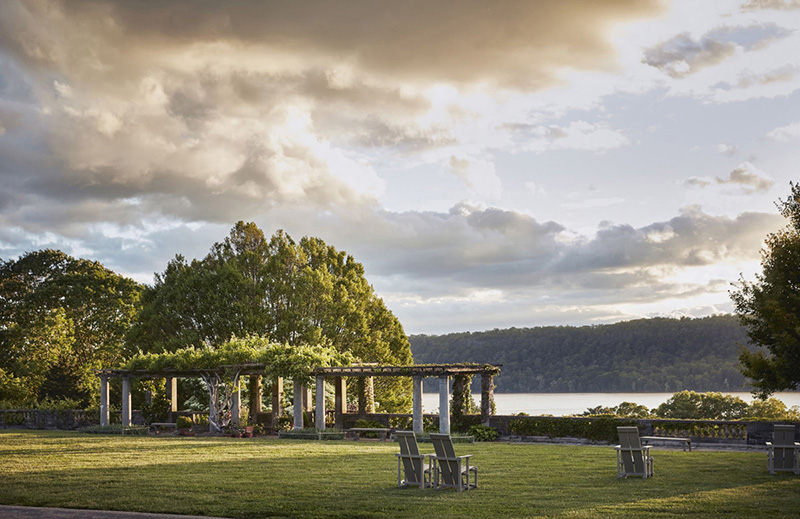 Located on 28 acres overlooking the Hudson River Wave Hill is one of the last - photo 4