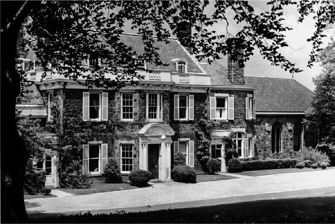 Wave Hill House as it appeared in 1940 Wave Hills second estate house - photo 8