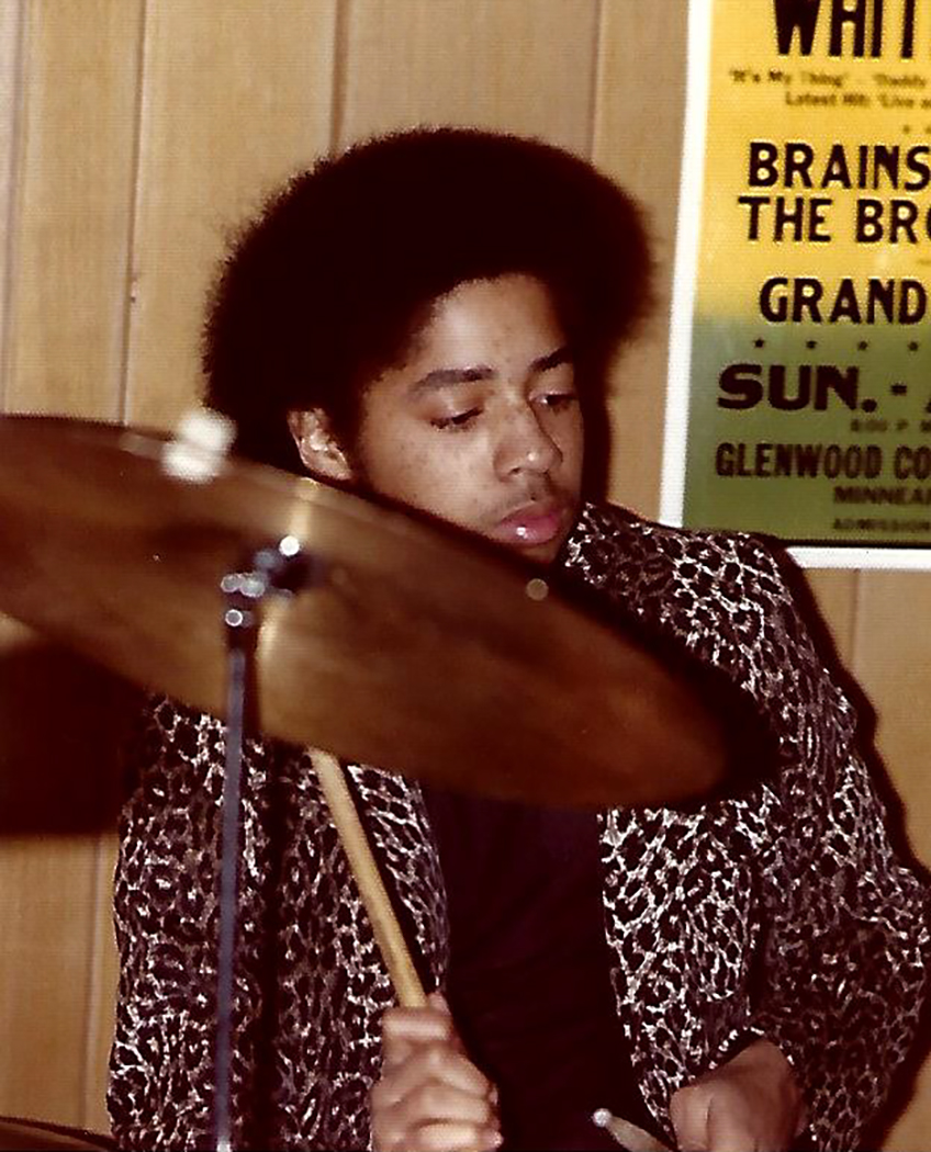 The Grand Central Days Minneapolis early 1970s Rockin the fro with a few - photo 8