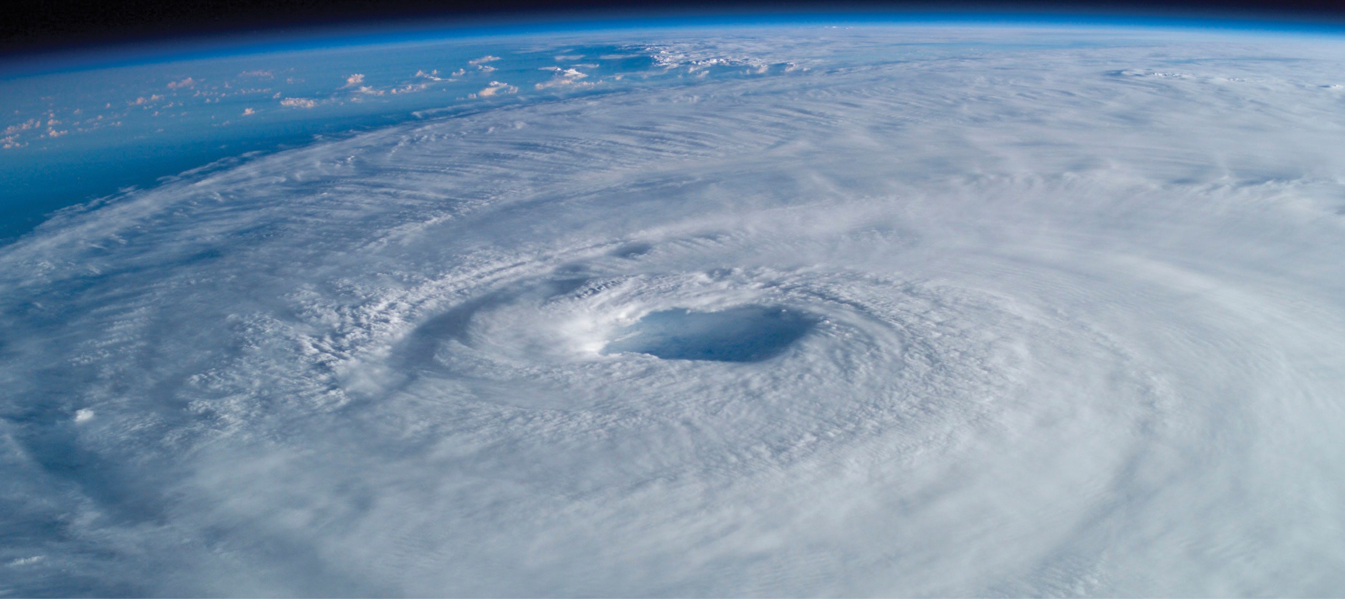 When the Sky Breaks Hurricanes Tornadoes and the Worst Weather in the World - image 3