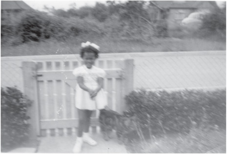 1958 aged 4 My earliest memory is of vomiting the breakfast contents of my - photo 2