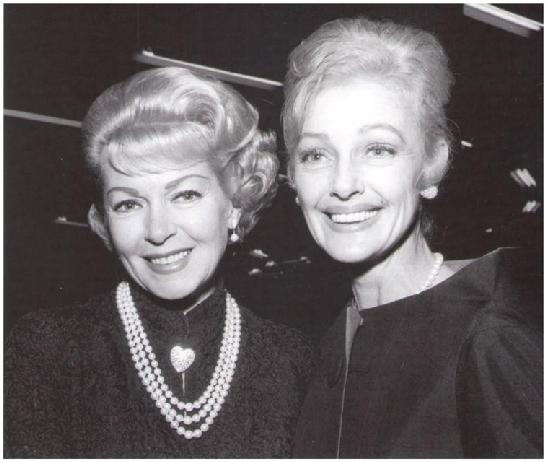 Superstar Lana Turner left with her friend and confidante actress Virginia - photo 6