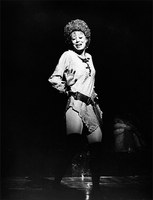 First a classic shot of Gwen Verdon in her title song Roxie ambitious yet - photo 3