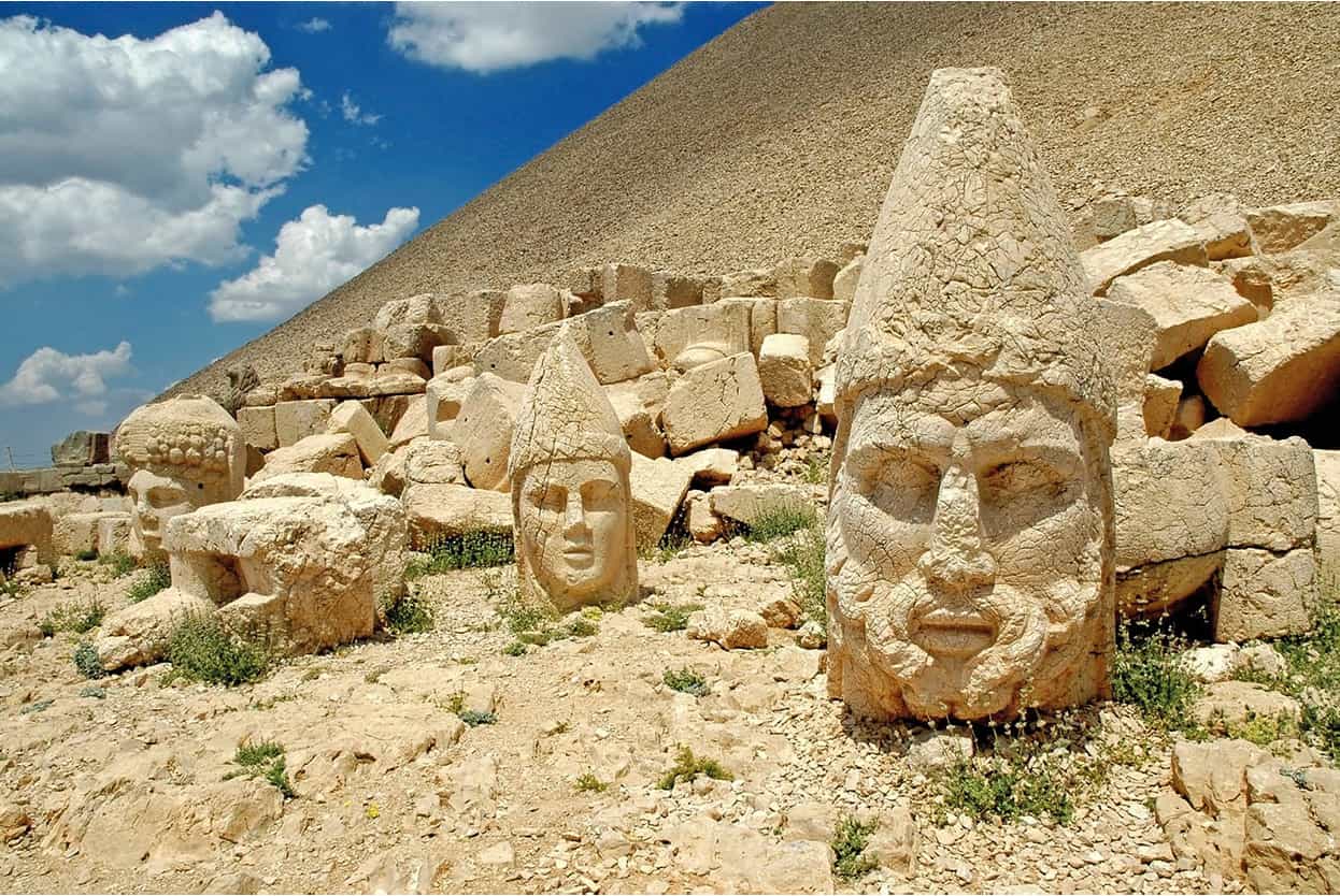 Top Attraction 10 iStock Nemrut Da Huge stone heads stare from a mountaintop - photo 13