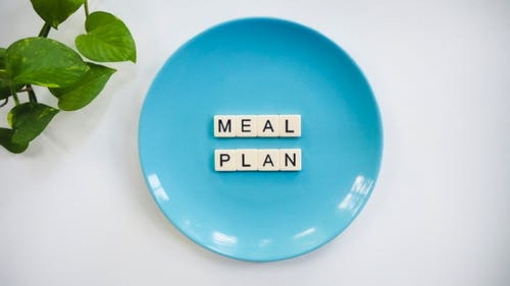 Meal planning could be a valid help for losing weight over the long term Lots - photo 1